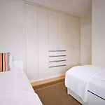 Victus Sunny With Parking By Renters Appartement *