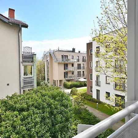 Victus Apartamenty, Cadena